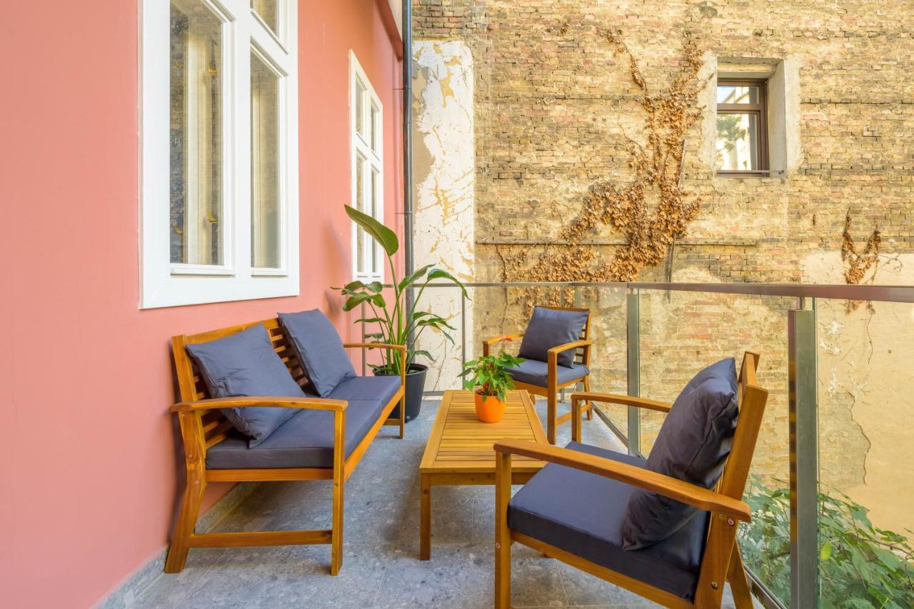 Best Seasons Andrassy Budapesta Exterior foto