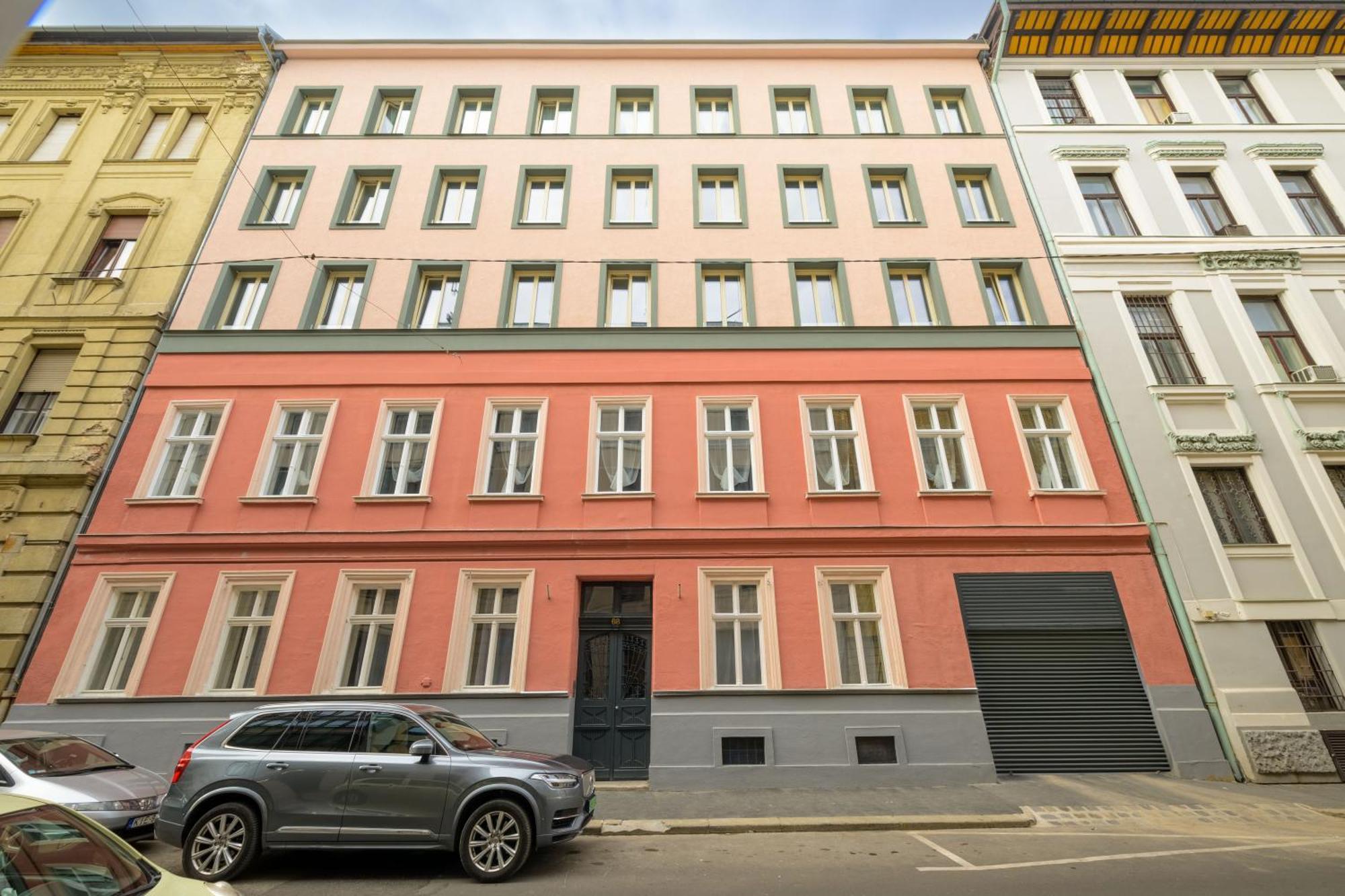 Best Seasons Andrassy Budapesta Exterior foto
