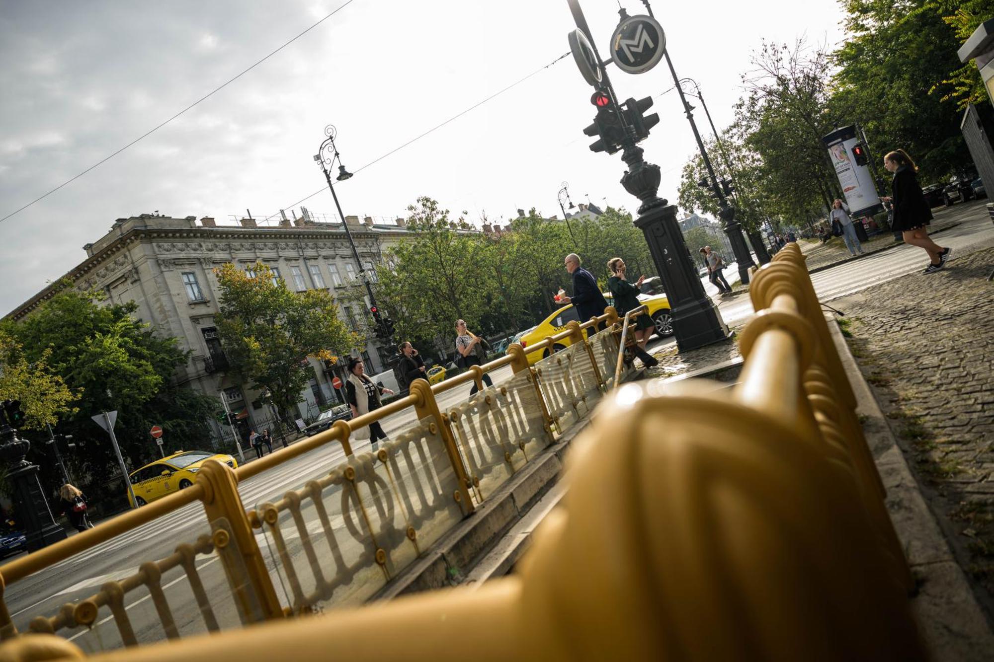 Best Seasons Andrassy Budapesta Exterior foto